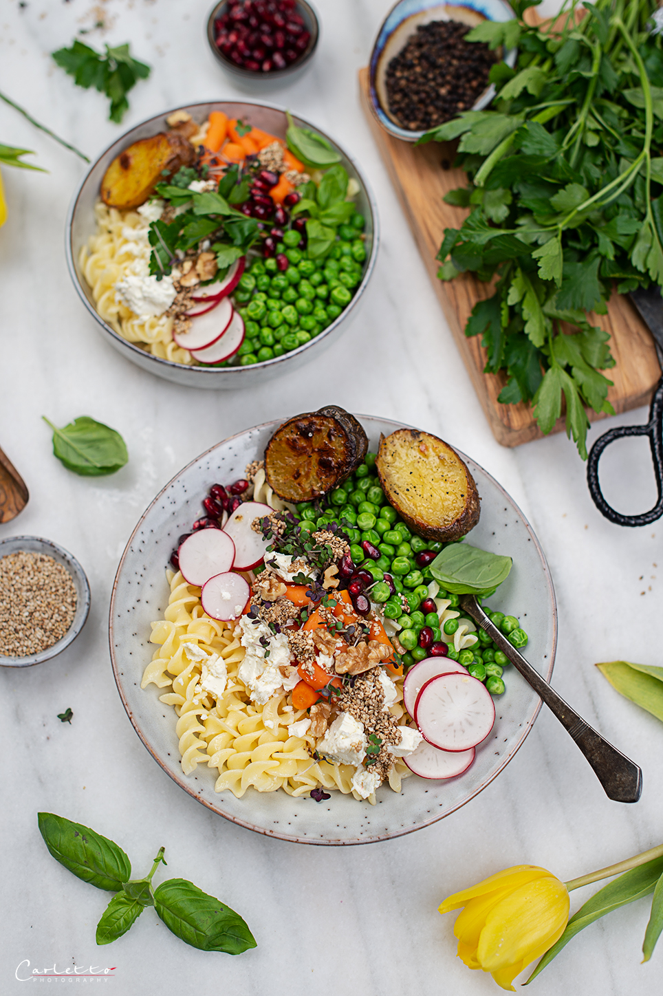 Frühlingskräuter-Nudelbowl Frühlingskräuter-Nudelbowl